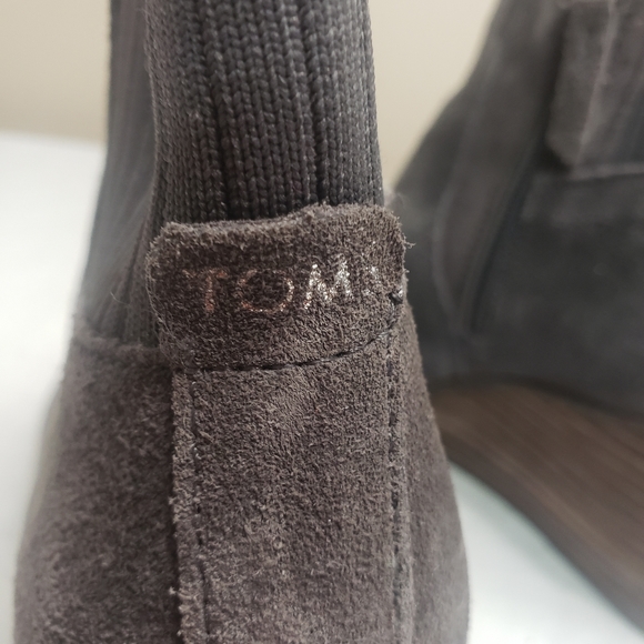 Toms gray suede, Sadie wedge booties, size 7.5 - Picture 3 of 8